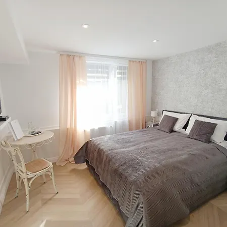 Zloty Lin Hotel 3*